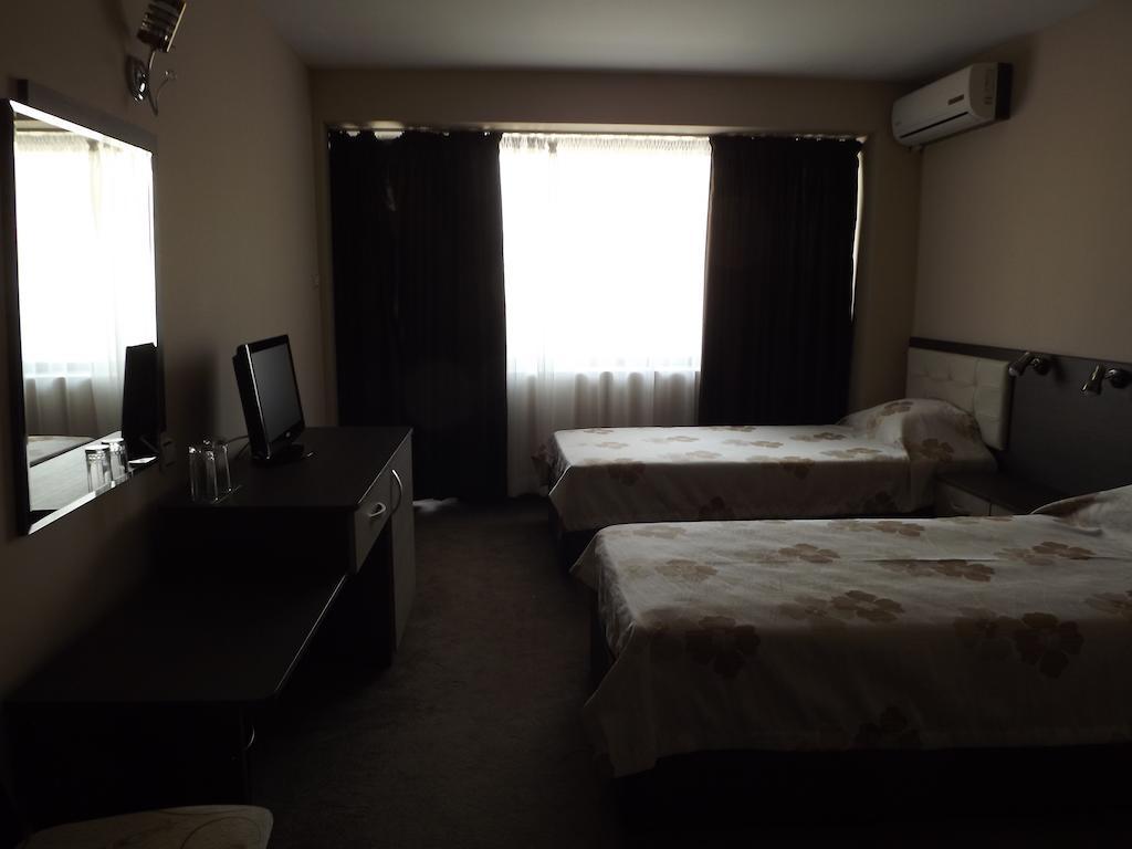 Hotel Bulgaria Petrich (Blagoevgrad) Quarto foto