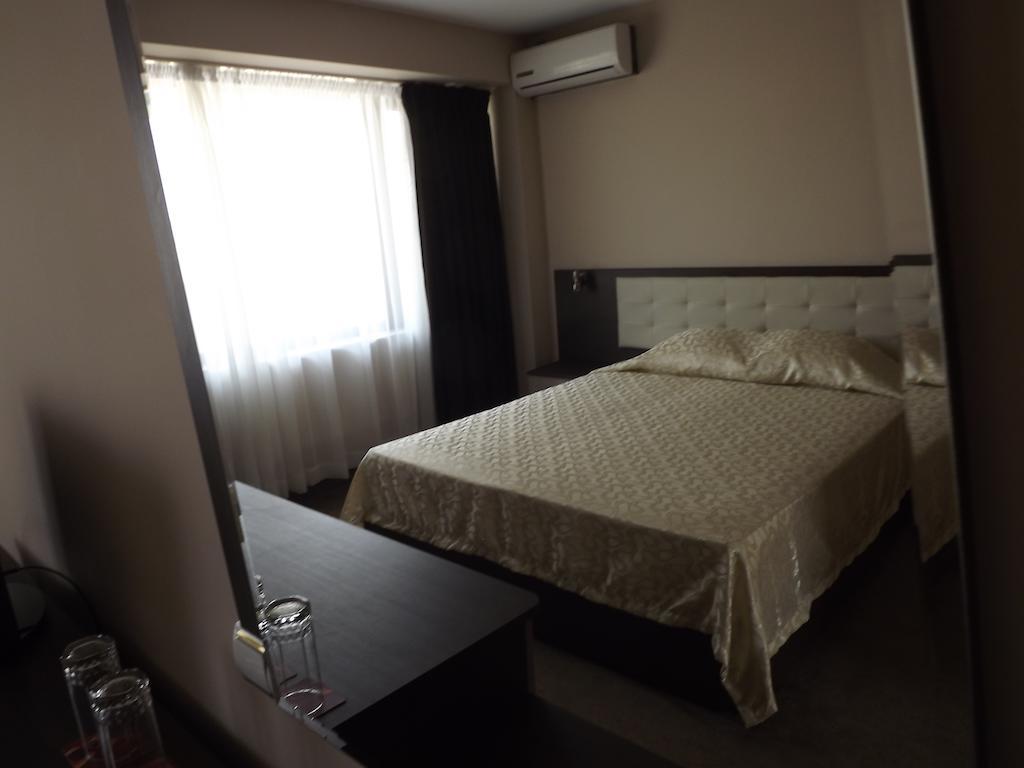 Hotel Bulgaria Petrich (Blagoevgrad) Quarto foto
